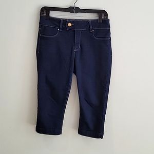 Dark blue capri jeans with stretch